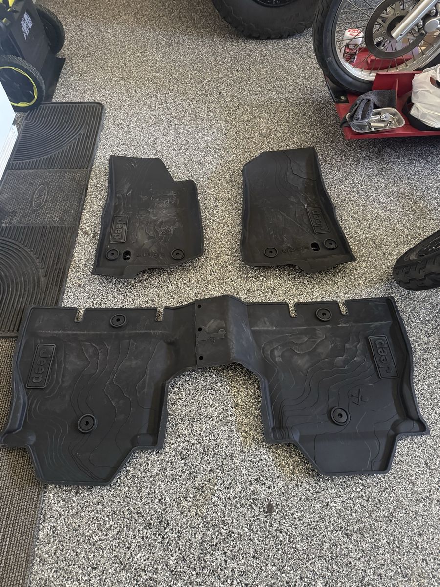 Upgraded OEM Floor Mats For Wrangler JLU