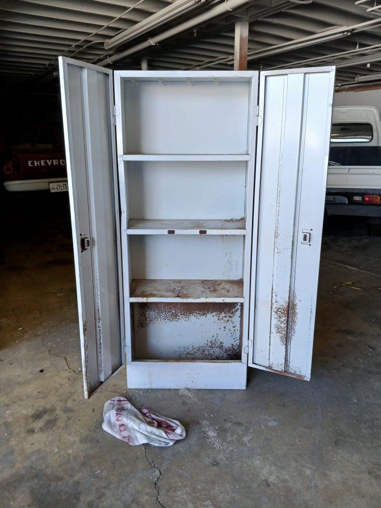 Main image 4