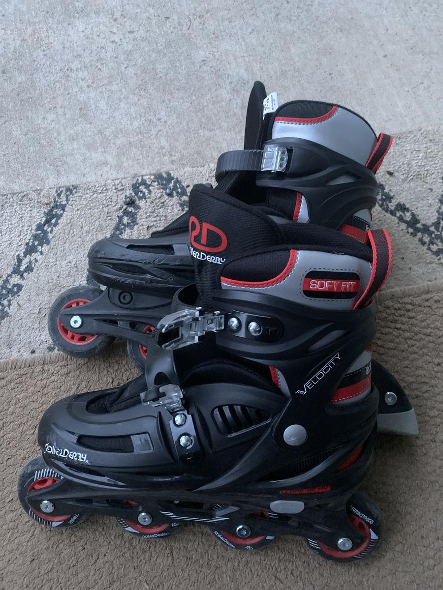 Roller blades