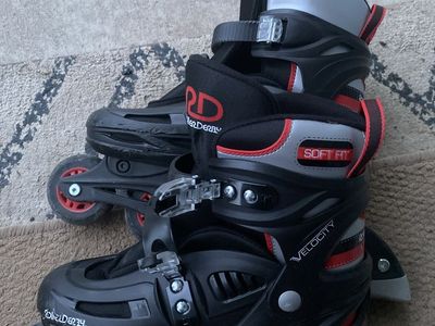 Roller blades