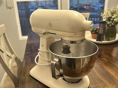 Kitchen Aide Mixer 4.5 quart