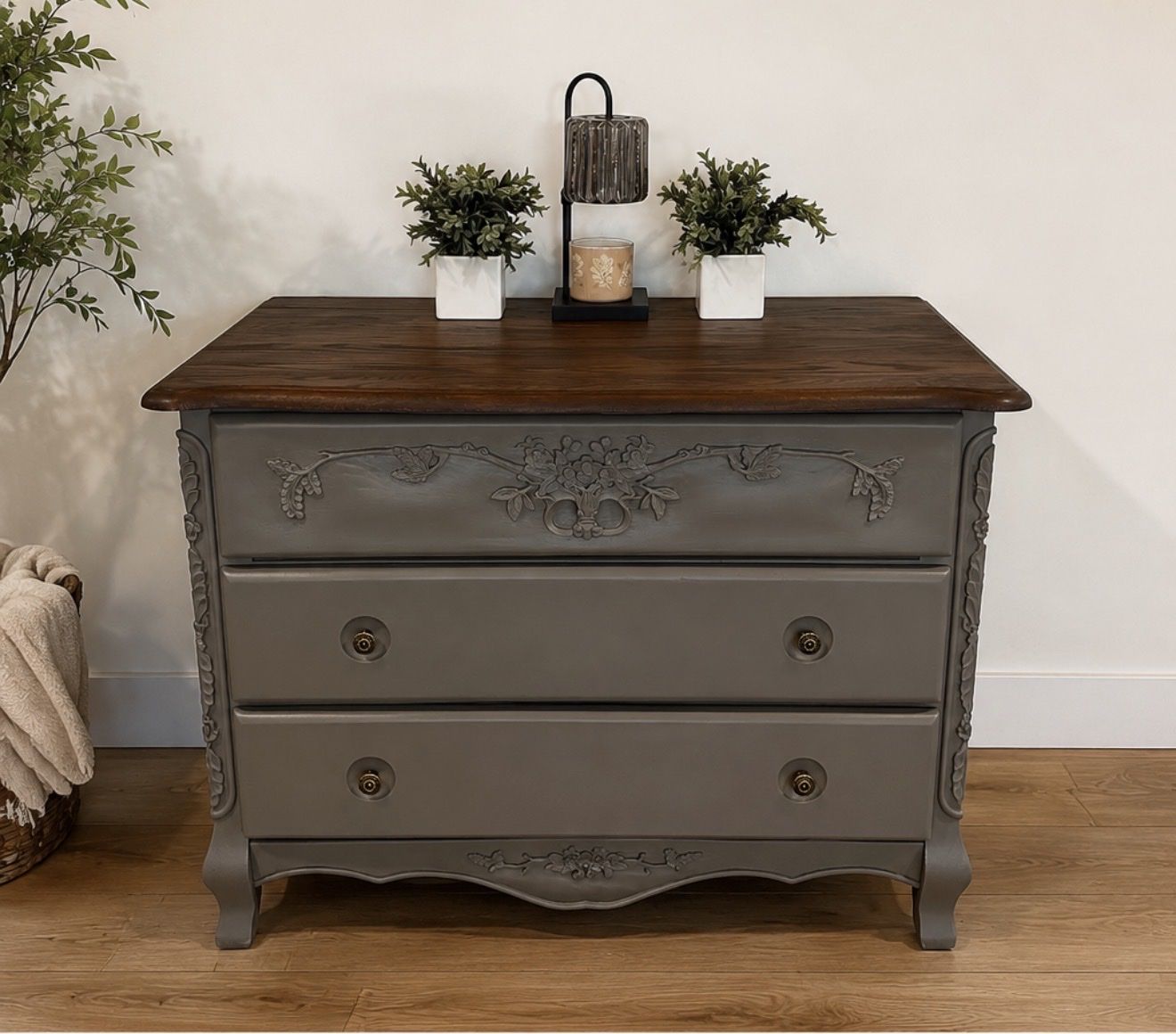 3-Drawer Wood Dresser in NEPHI