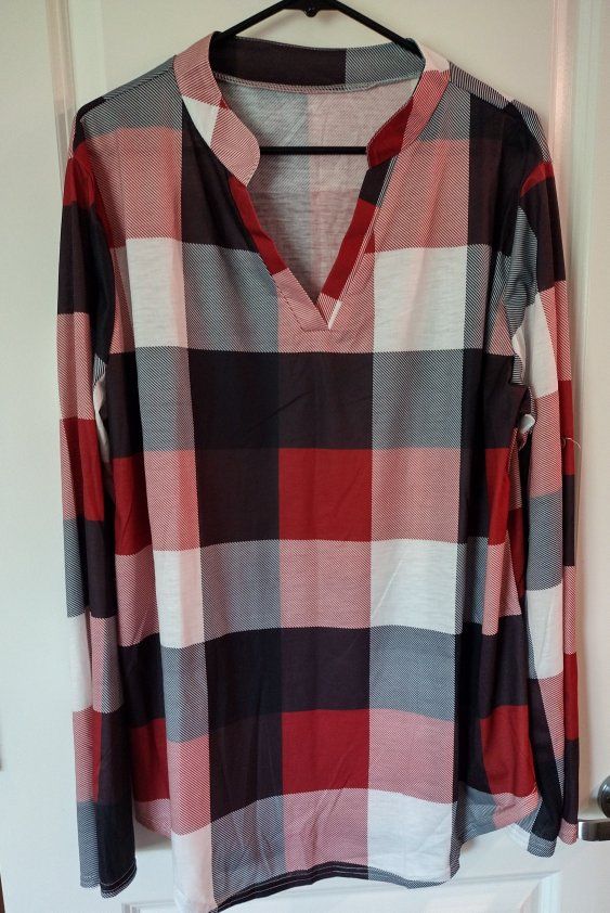 Red, Black, and White Plaid Long-Sleeve Tunic Top, Women's Size 2XL