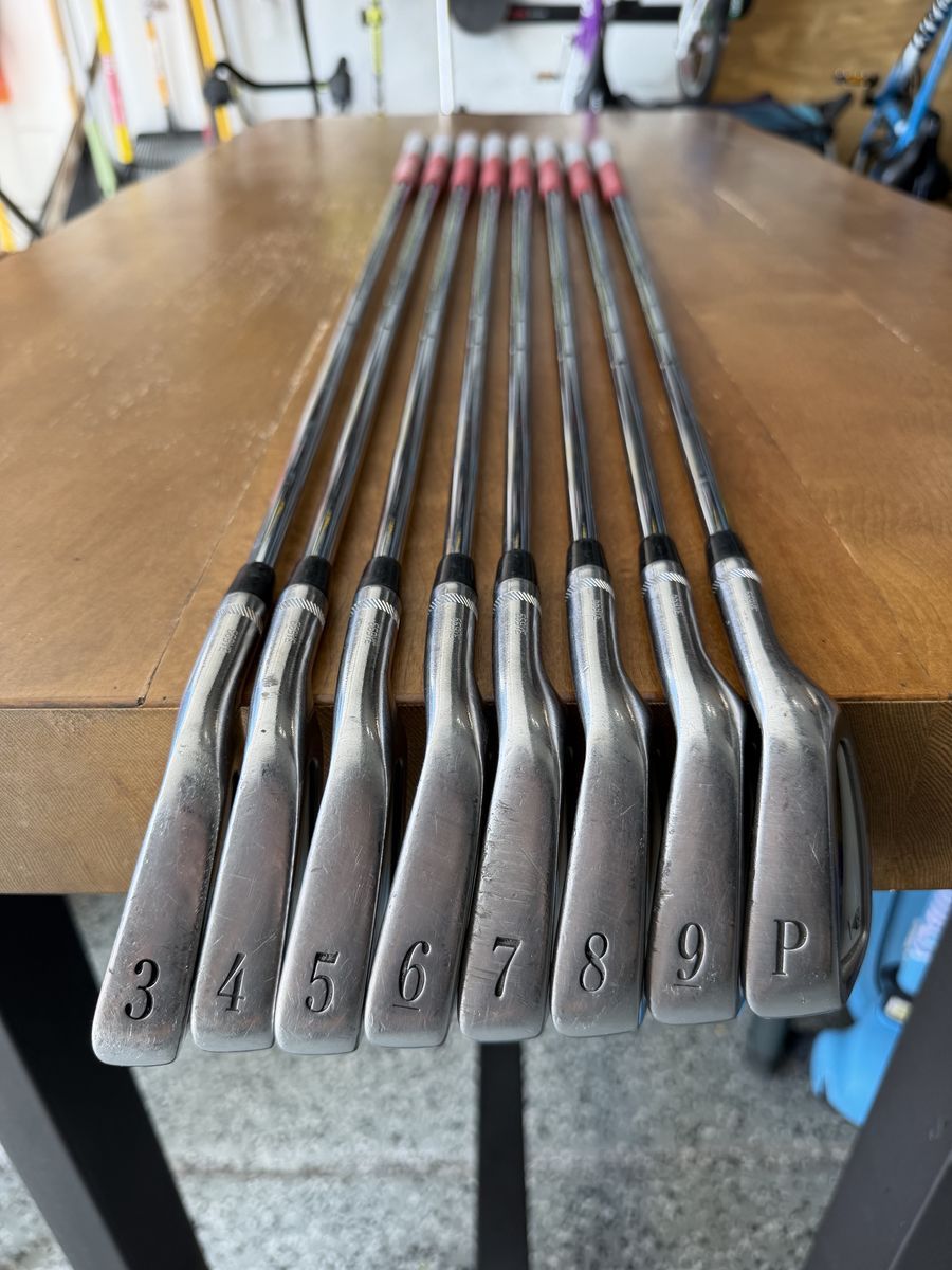 Titleist DCI 762 Iron Set 3-PW | Dynamic Gold | Right Handed