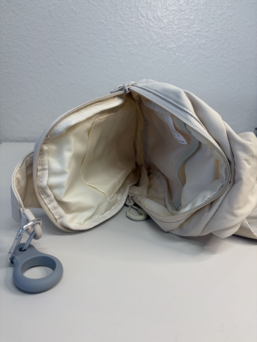 Main image 4