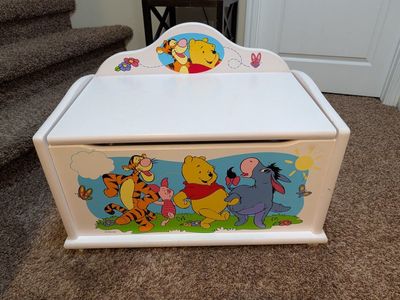 Winnie the Pooh Toy Box