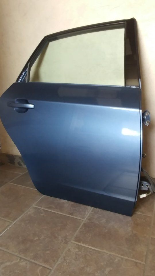 Main image 4