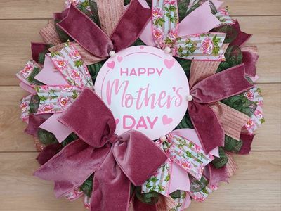 Happy Mother's Day Wreath