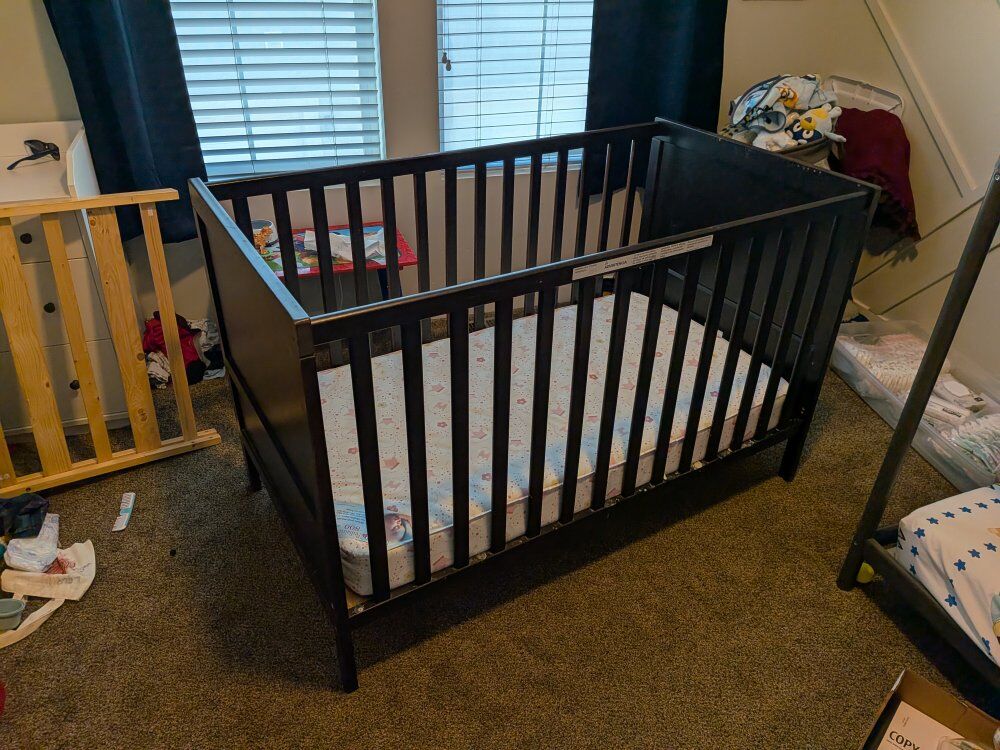 Crib (IKEA Sundvik) with Mattress