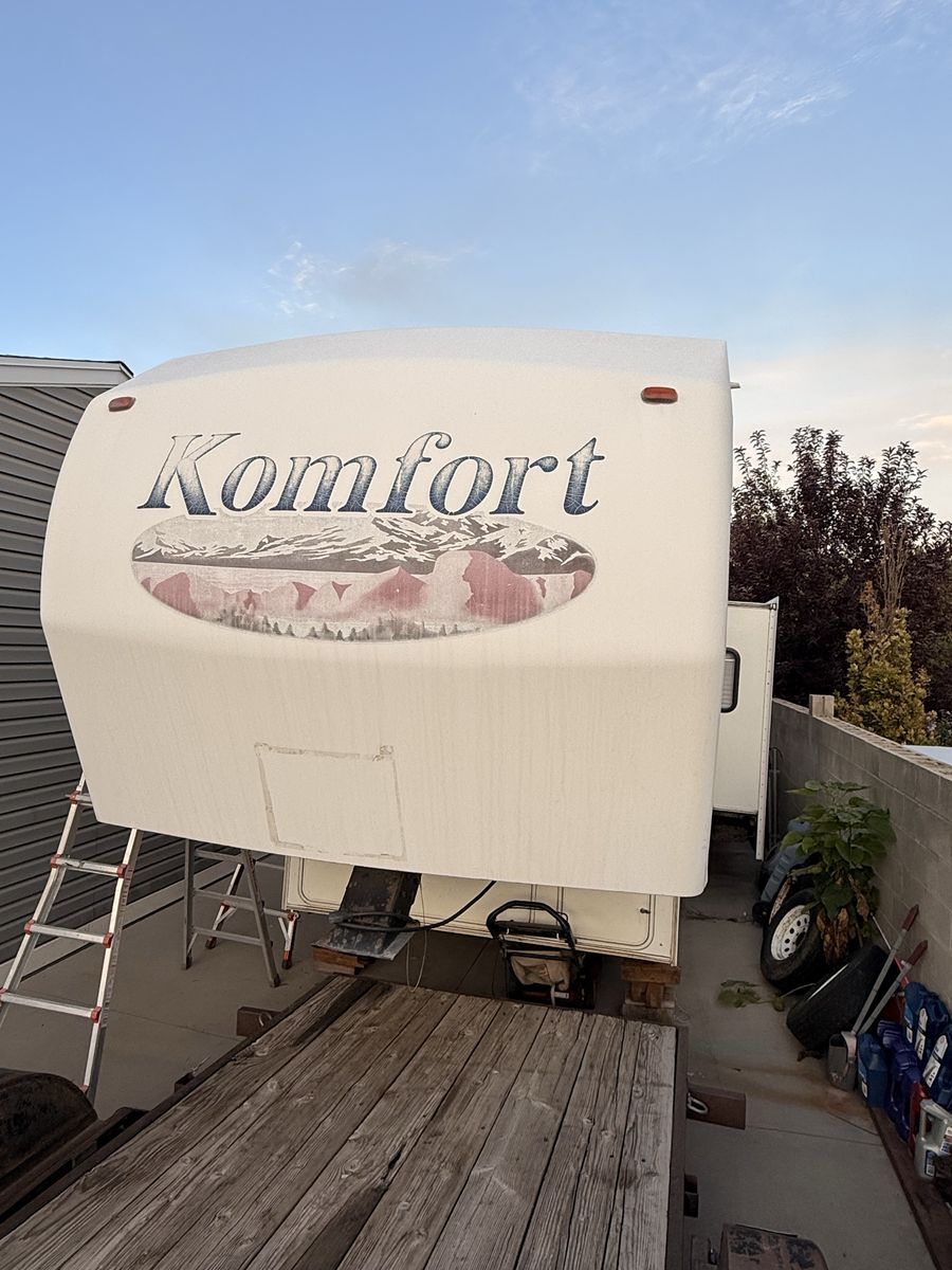 05 Komfort 5th Wheel