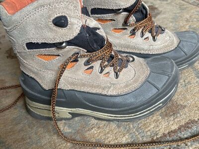 Boys LL Bean Snow/ Rain Boots Size 4