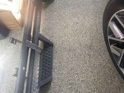 05-21 Nissan Frontier Running boards