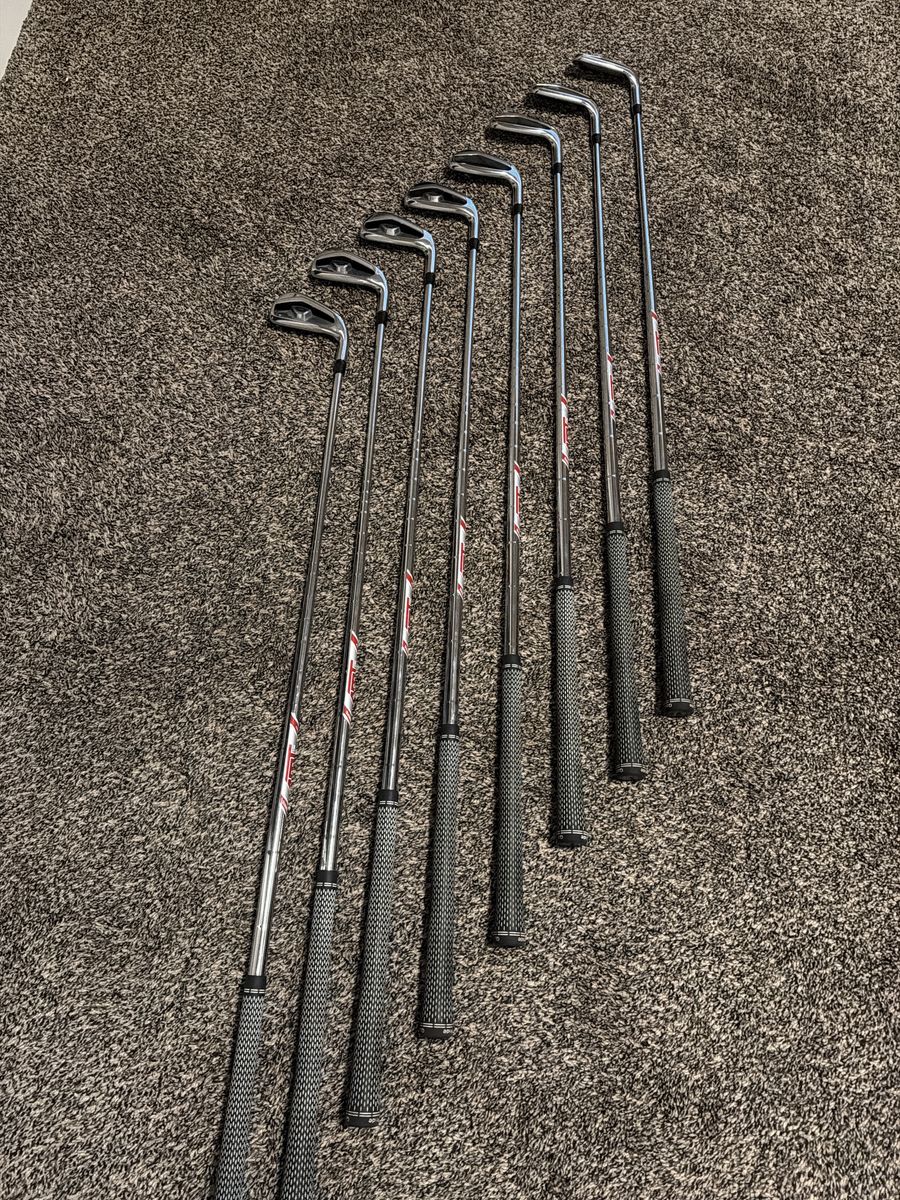 Titleist T300 irons, 4-GW