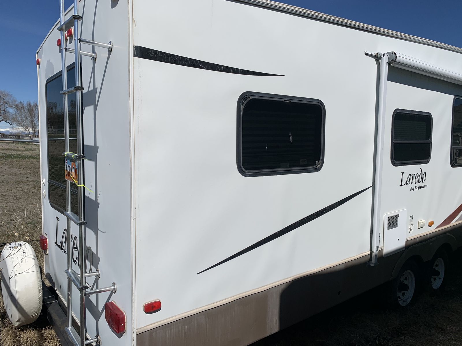 2007 keystone Laredo trailer