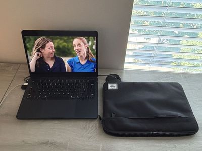 $850 OBO- MacBook Air M3 (Nov 2024) • 16GB/512GB • AppleCare 2026