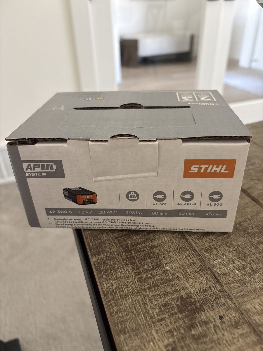 Stihl AP 300 s battery - BRAND NEW