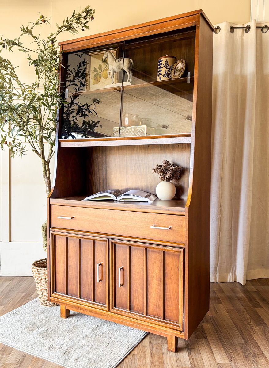 *FREE DELIVERY* Vintage MCM Bar Cabinet/Coffee Bar