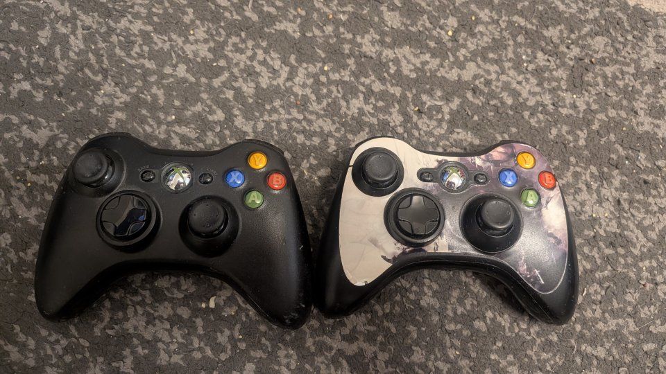 Official Xbox 360 controllers