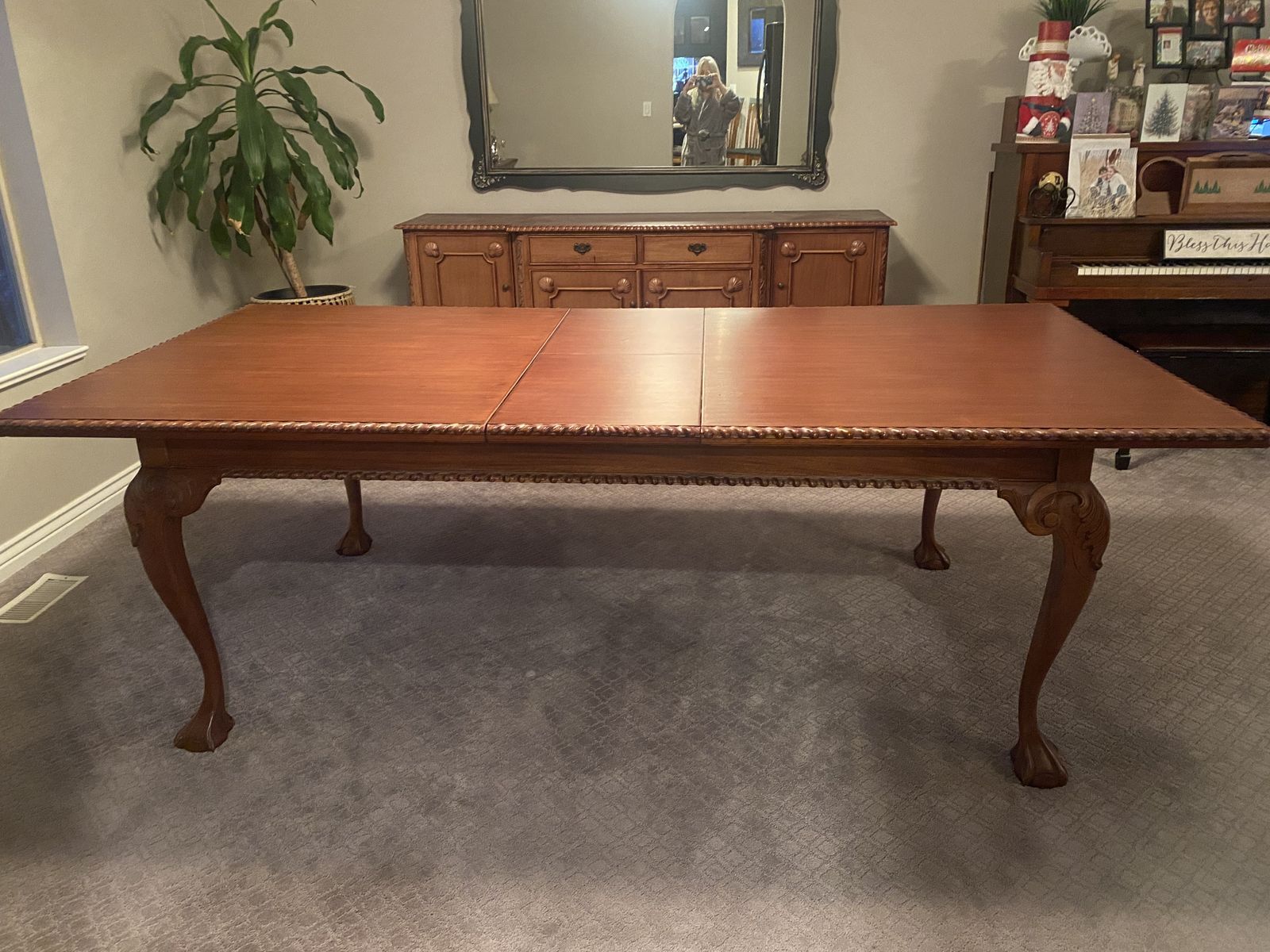 Vintage mahogany dining table & 6 mission style chairs