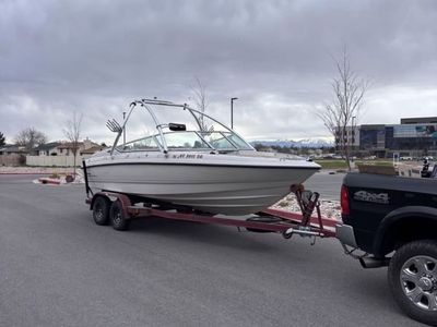 1997 Chaparral 2130SS Wakeboard Boat