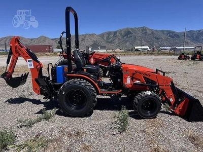 Bad Boy 1025HILB 2026 Tractor w/ 25HP, Hydrostatic Transmission, Loader & Backhoe, MFWD