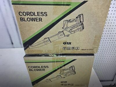 New leaf blower 540 CFM 170 miles an hour with 2 batteries
