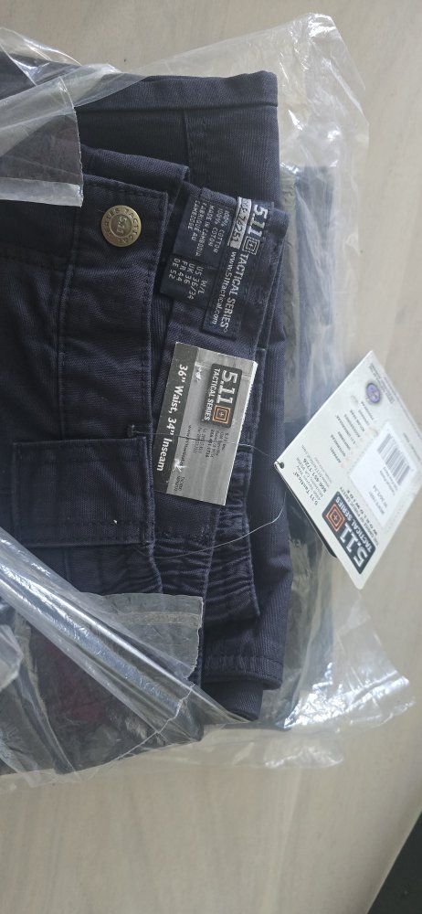 Brand new 511 pants - navy