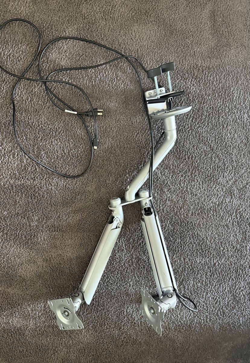 Dual monitor arm- heavy duty