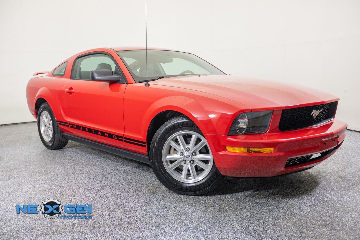 2006 Ford Mustang V6