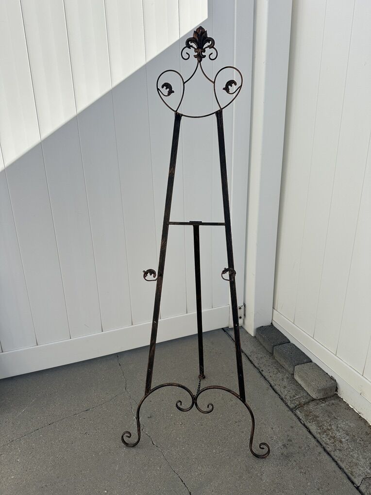 Cute Tall Adjustable Standing Easel