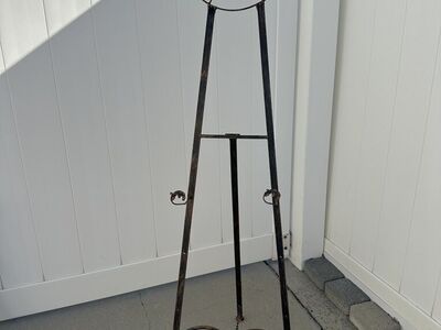 Cute Tall Adjustable Standing Easel