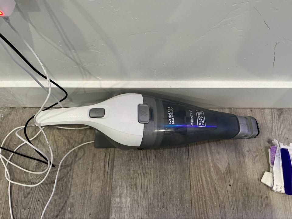 BLACK+DECKER Dustbuster Cordless Lithium Hand Vacuum