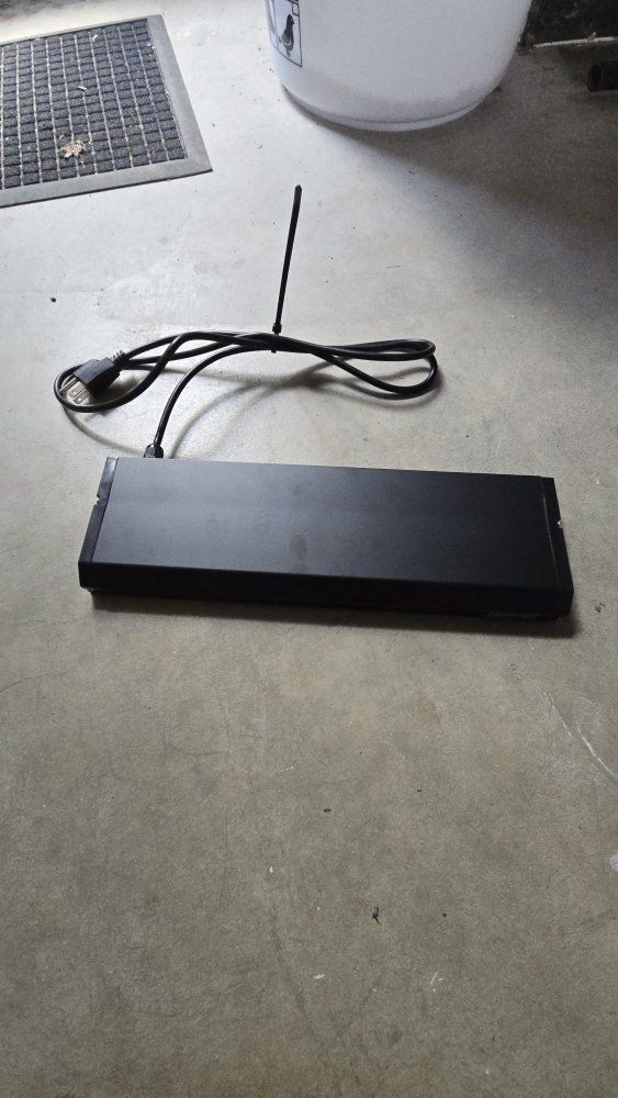 UVB 14 inch Zoomed