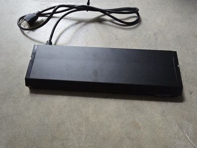 UVB 14 inch Zoomed