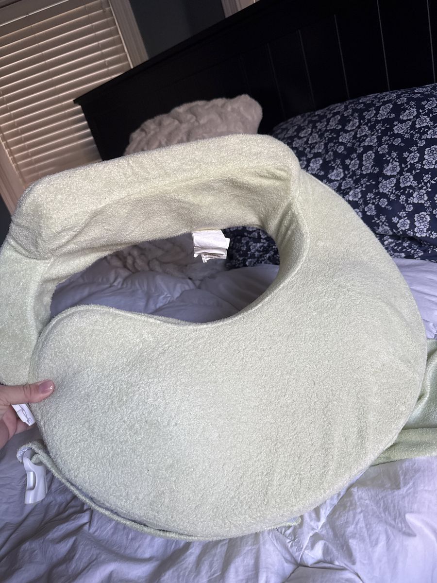 Supportive Nursing Pillow (adjustable)