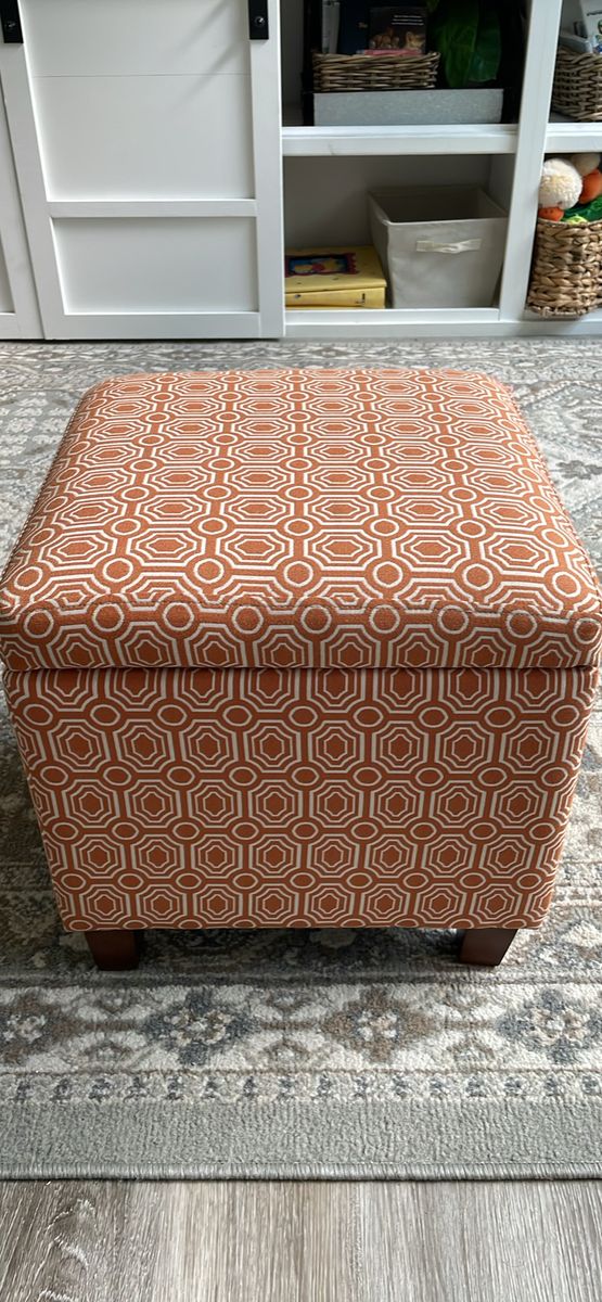 Sunshine storage cube ottomon