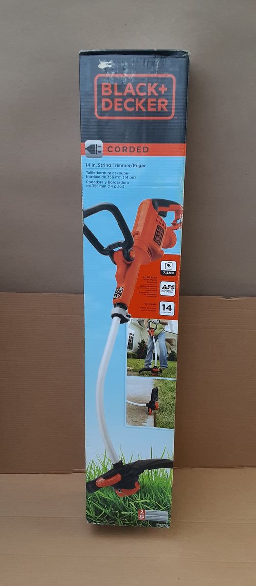 BLACK+DECKER GH3000 7.5 Amp 120V Corded Electric Curved Shaft 14-inch String Trimmer-Edger with Anti-Vibration - New