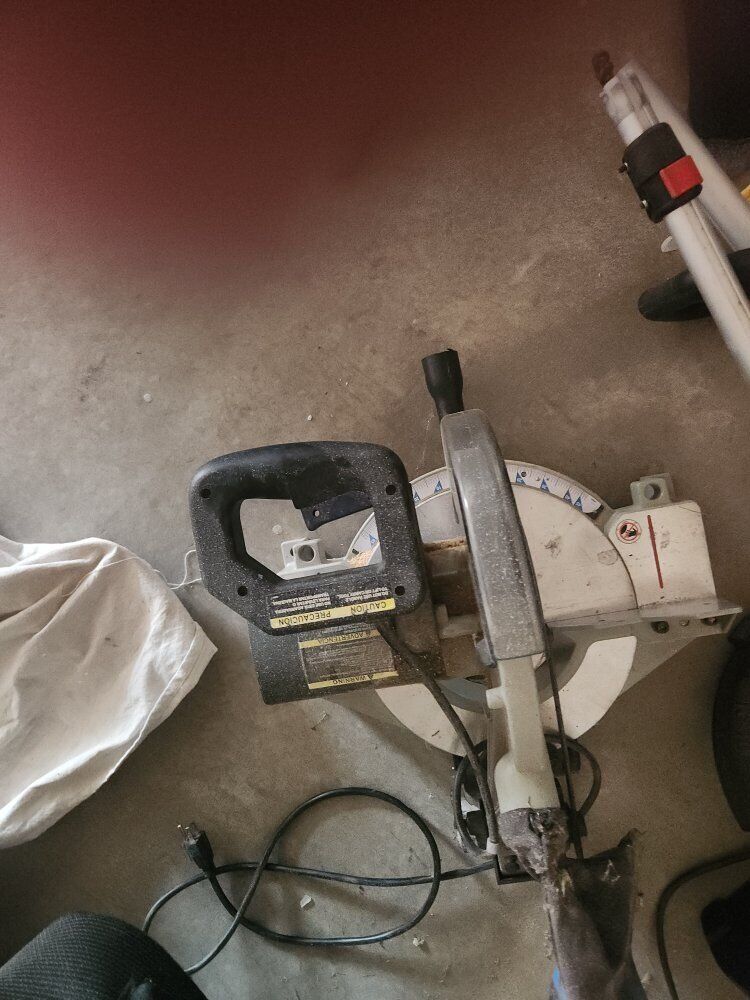 chop saw with carbide blade