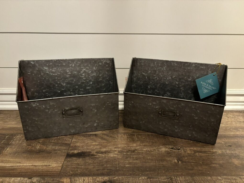 Metal Wall Storage Pockets