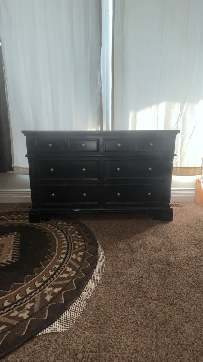 Black Wood Dresser 6-Drawer, 52"L x 32"H x 19"W, Damaged Top Right Drawer