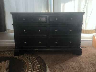 Black Wood Dresser 6-Drawer, 52"L x 32"H x 19"W, Damaged Top Right Drawer