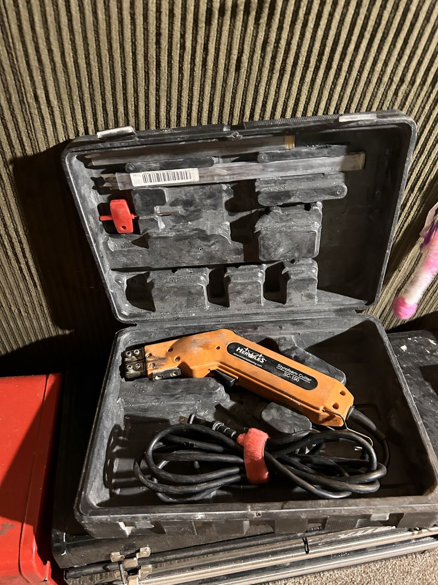 Hercules Styrofoam Cutter SC-150 Hot Knife with Case and Accessories - Used
