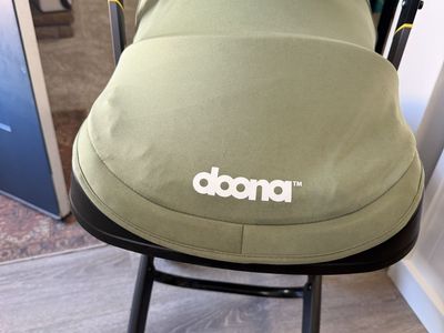 Doona car seat stroller combo