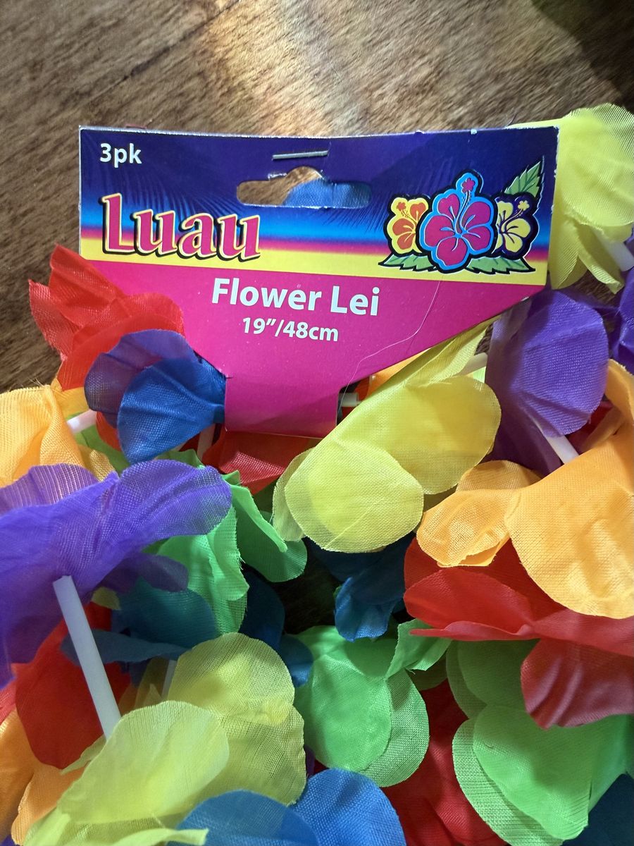 53 New Leis for Hawaiian Luau