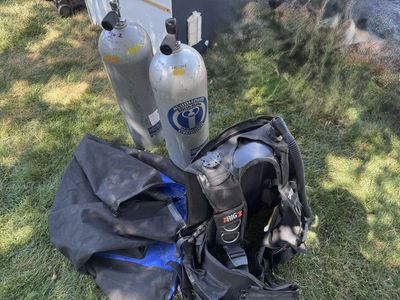 Scuba Diving Tanks & BCD - Aluminum 80 cu ft Tanks with Dive Gear