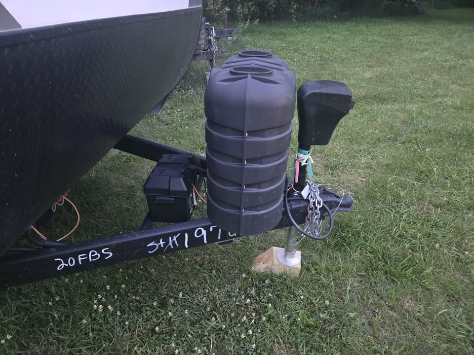 Main image 4