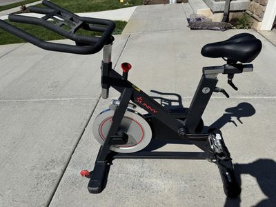 Sunny Health - Magnetic Exercise Bike