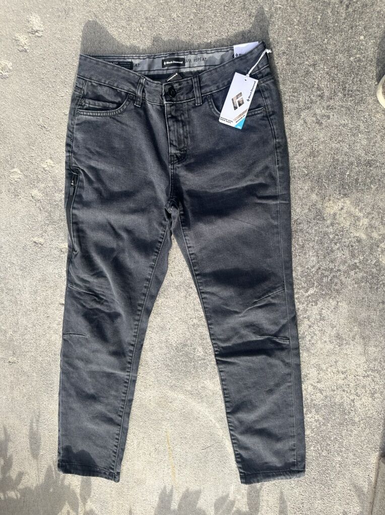 Black Diamond Women’s Size 8 Grey Denim Pants