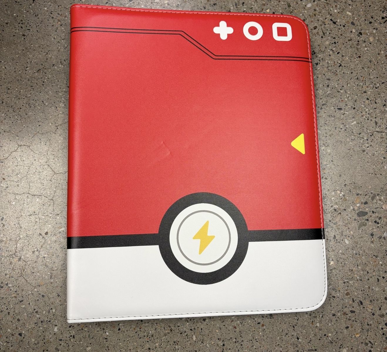 Pokémon Trading Card Binder