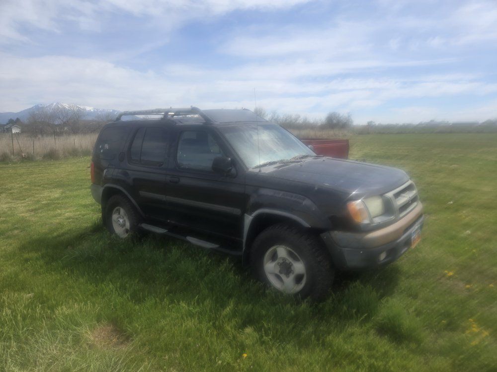 Parting out 2001 Nissan Xterra